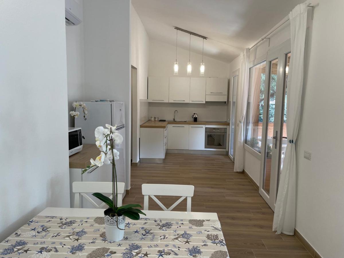 Beach House Calaverde Village ซานตา มาร์เกรีตา ดิ ปูลา ภายนอก รูปภาพ